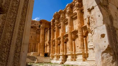 السور الروماني الأثري خارج قلعة بعلبك