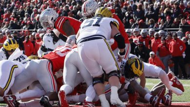 مشاجرة بين لاعبي ميشيغان وأوهايو بعد فوز ولفيرينز على باكايز