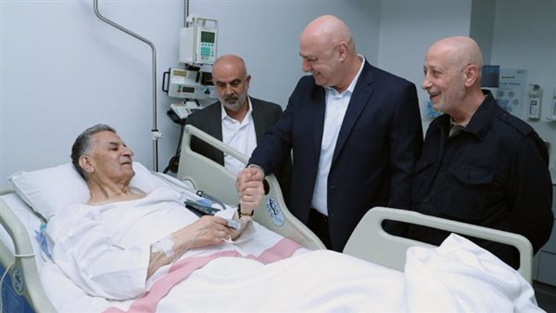 الرئيس عون يطمئن على صحة البطريرك الراعي بعد العملية