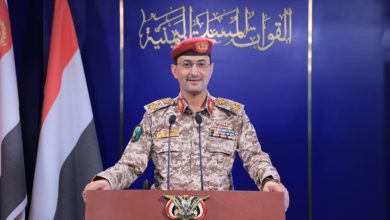 القوات المسلحة اليمنية تستهدف قاعدة نيفاتيم الجوية بصاروخ فلسطين ٢