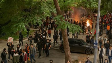 احتجاجات في سياتل وسبوكين ضد سياسات الهجرة… وتصعيد أمني لافت