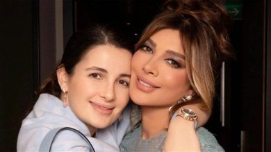 الفنانة السورية أصالة نصري وابنتها شام الذهبي