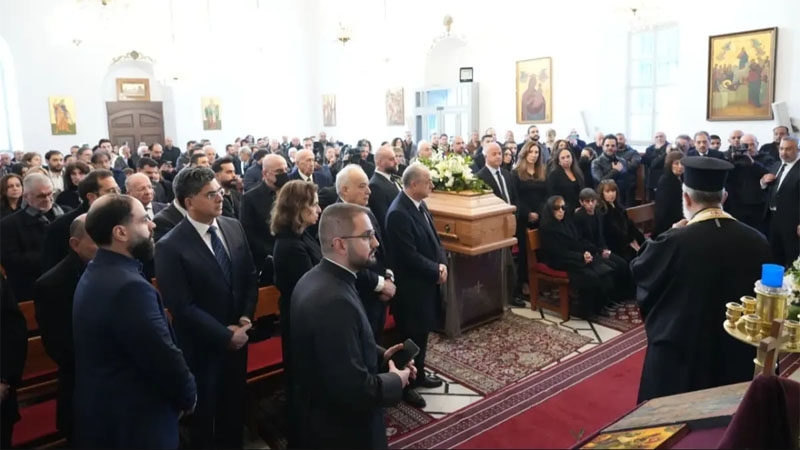 تشييع هلي الرحباني بحضور رسمي وفني واسع