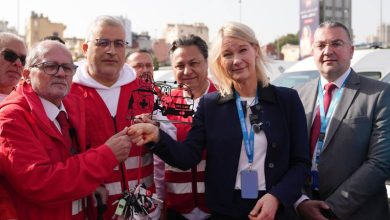 الصليب الأحمر اللبناني يعزّز أسطوله بـ٢٣ سيارة إسعاف جديدة