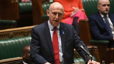 وزير الدفاع البريطاني جون هيلي